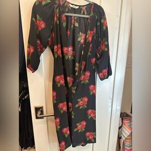 Tucker 100% Silk Floral Dress Size XS